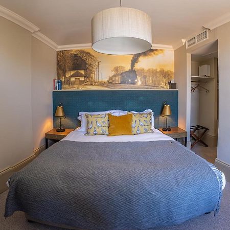 Harper'S Steakhouse With Rooms, Haslemere Exterior foto
