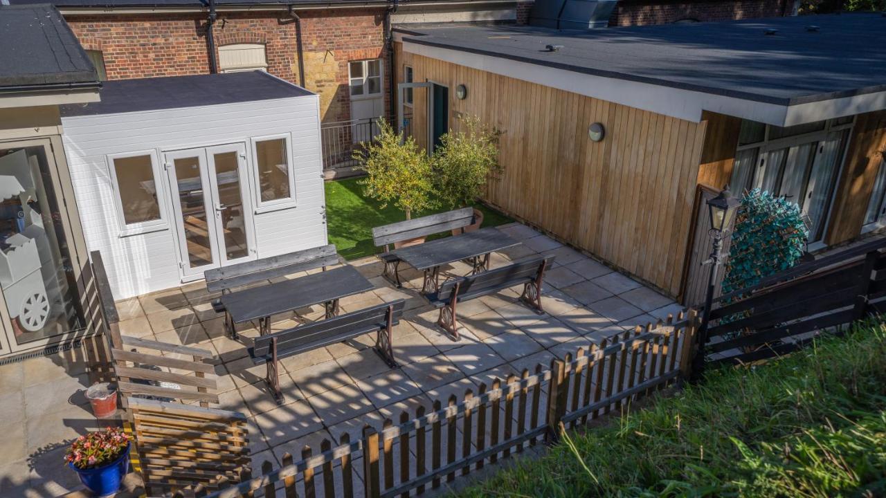 Harper'S Steakhouse With Rooms, Haslemere Exterior foto